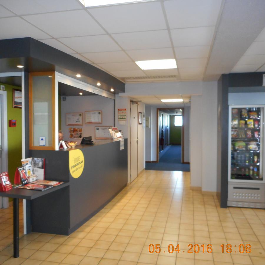 B&B Hotel Châtellerault Exterior foto