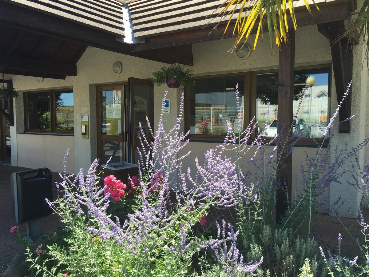 B&B Hotel Châtellerault Exterior foto